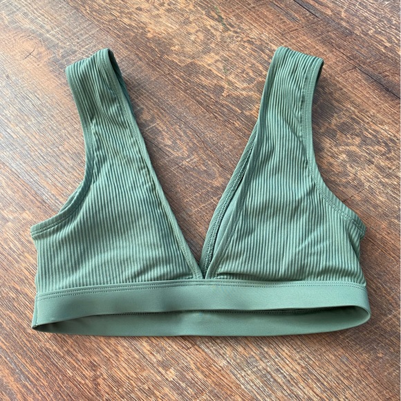 Body Glove Ibiza Rumor Top in Cactus - Picture 4 of 5